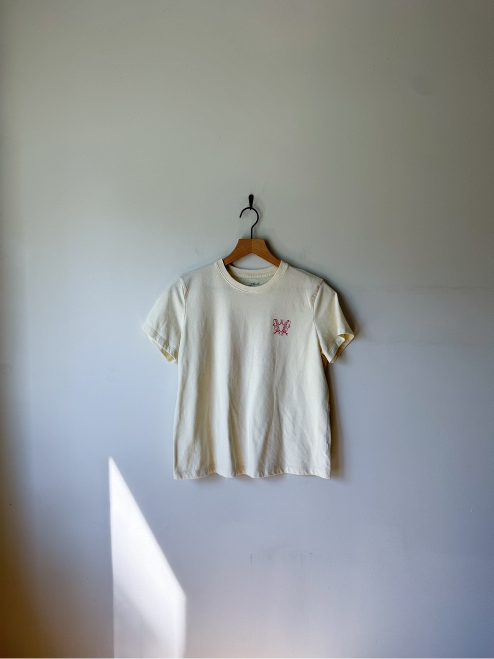 Universal Thread Graphic Tee - Picture 3 of 6